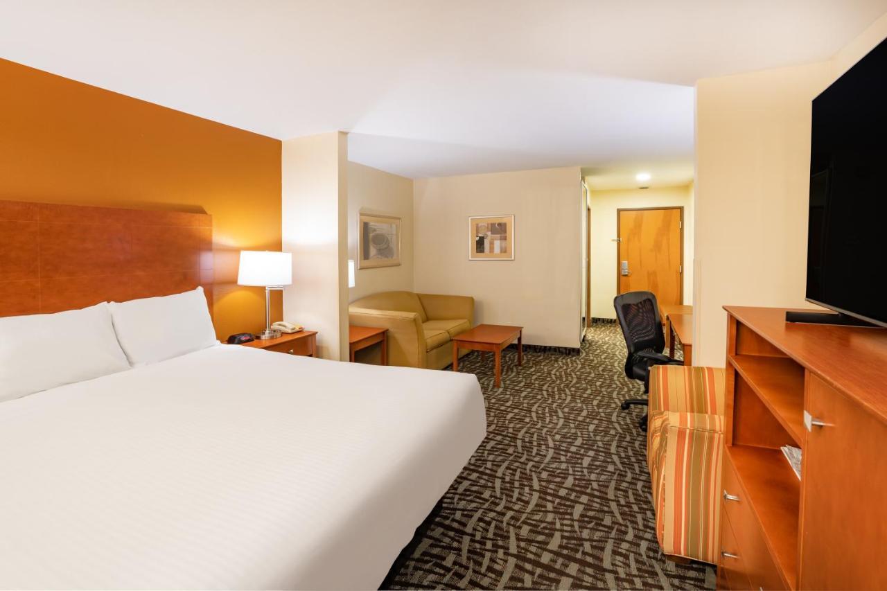 Baymont By Wyndham Savannah South Georgetown Extérieur photo