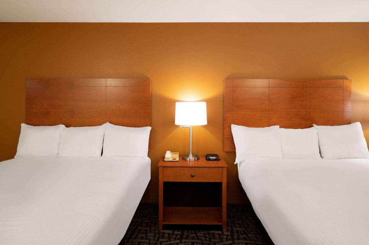 Baymont By Wyndham Savannah South Georgetown Extérieur photo